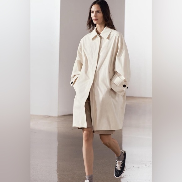 Zara Jackets & Blazers - Zara Oversized Minimalist Coat / Lightweight Trench Sz M/L